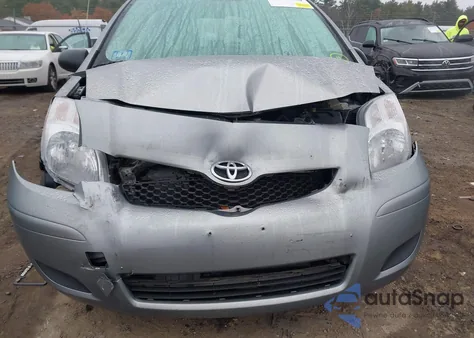 2009 Toyota Yaris z USA, uszkodzony, nr VIN JTDKT903695257601
